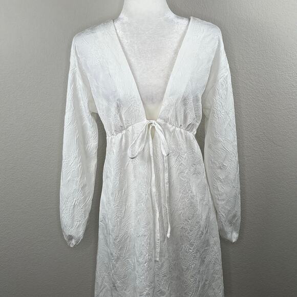 ASOS Jacquard White Tie Front Lace Up Back V-Neck Long Sleeve Midi Dress 4 NWT - Picture 6 of 16